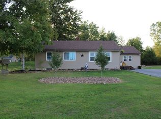 3346 Ewings Rd, Lockport, NY 14094