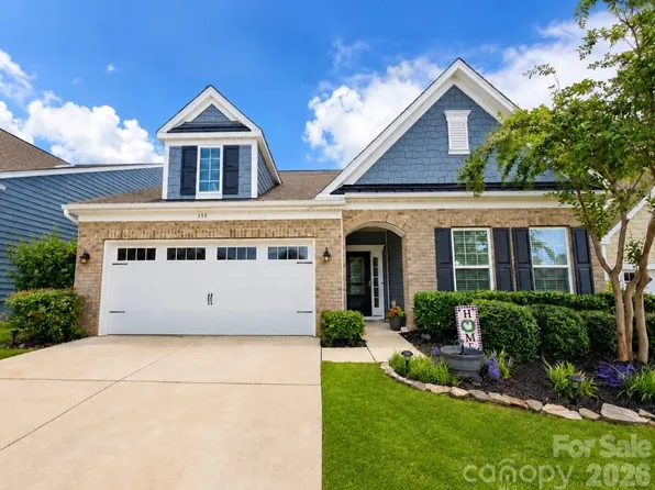 355 Kentmere Ln, Lake Wylie, SC 29710
