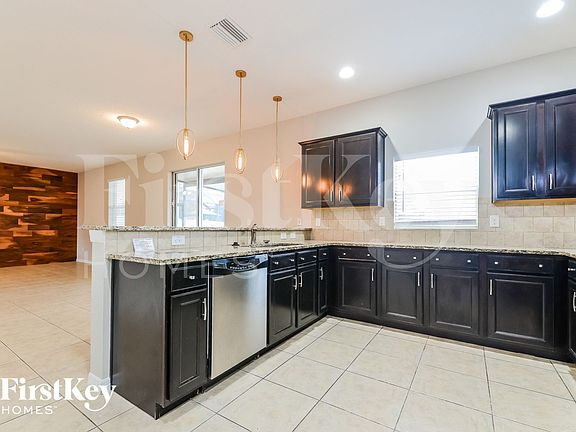 4th image of 534 Vista Ridge Dr