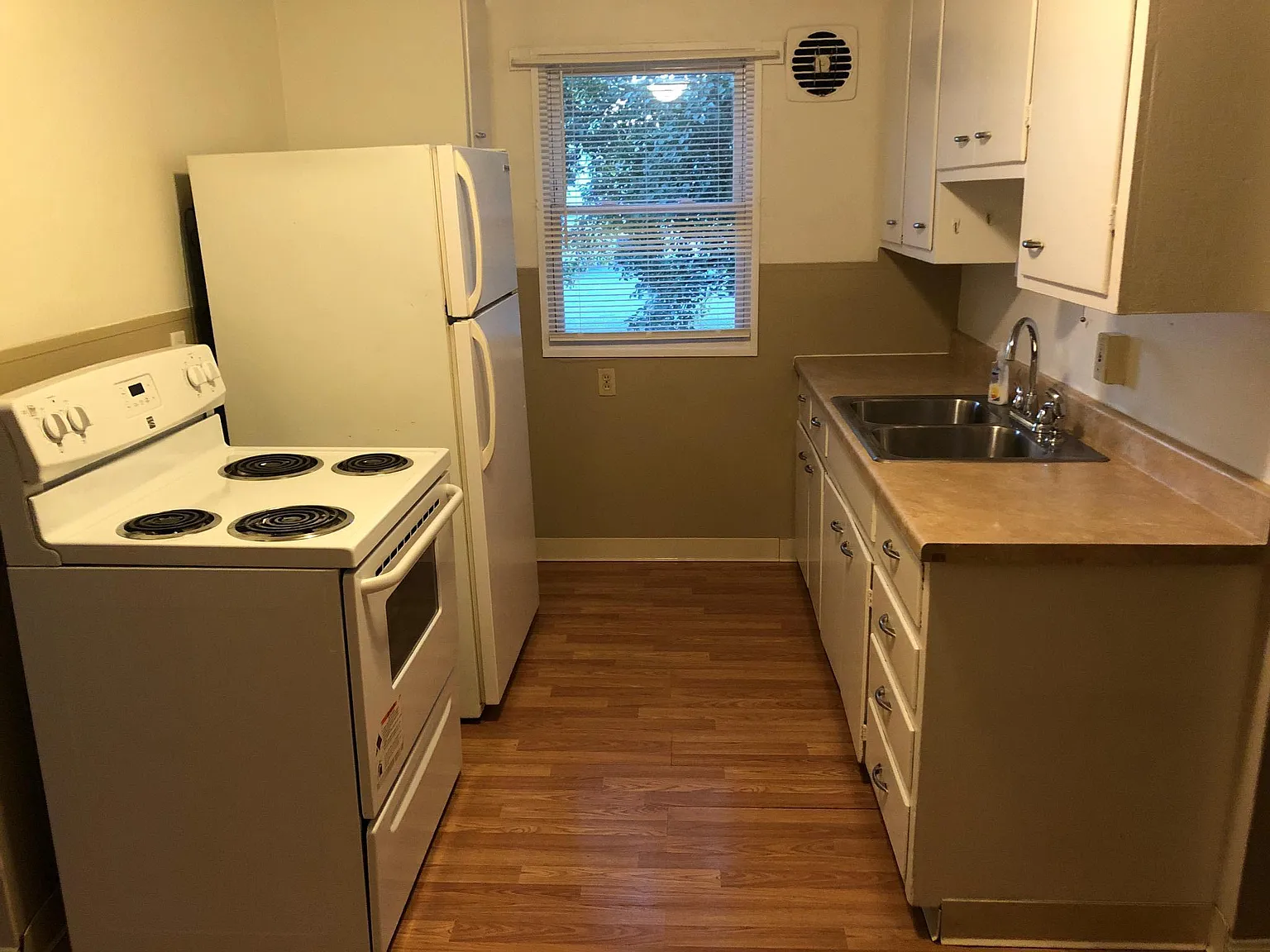 2 bed, 675 sqft, $1,275 — Photo 1
