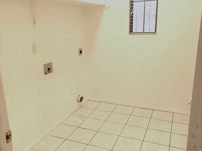 1510 W Saragosa St — Photo 23