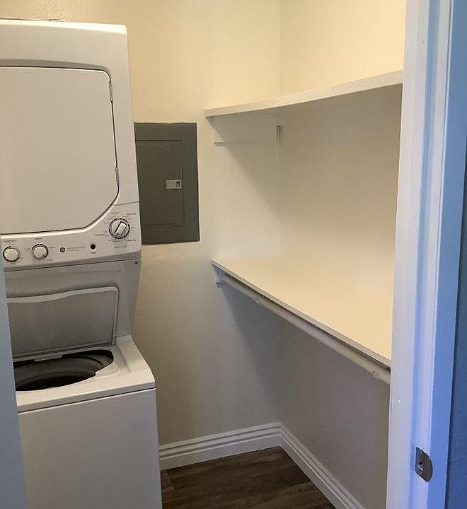 2nd image of 1360 E Madison Ave #1