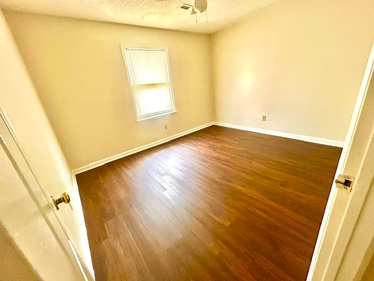 4425 Torrance Dr NW — Photo 5