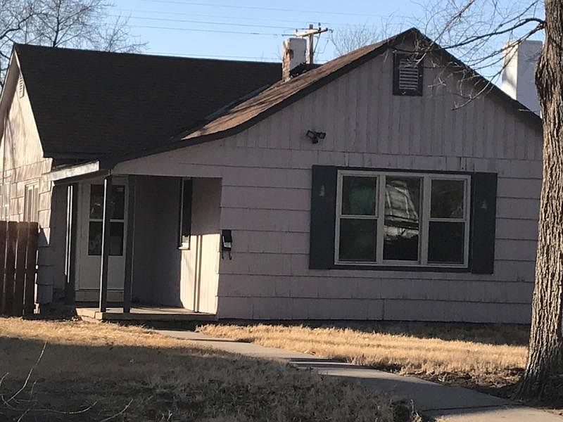 1st image of 1511 N Orchard Ave