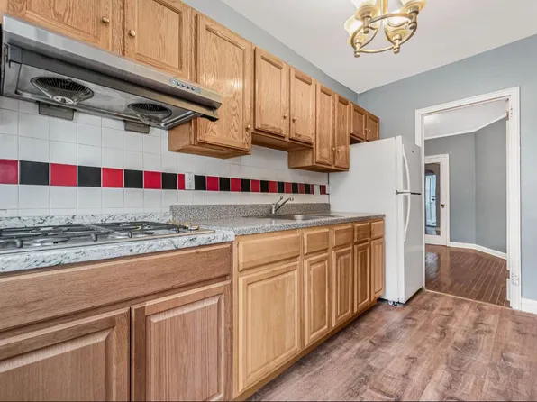 69-40 Yellowstone Boulevard image 16 of 21