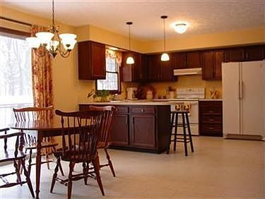 5th image of 7799 Oakridge Dr
