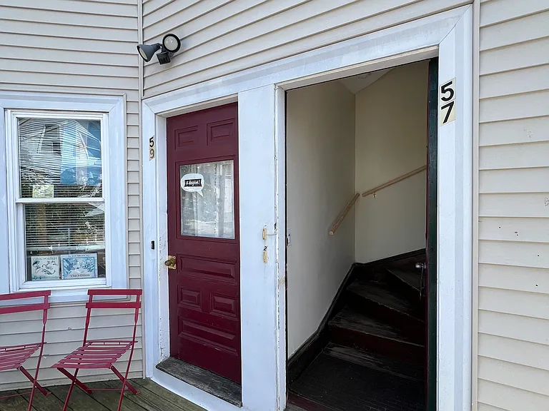 57 Woodbine St — Photo 12