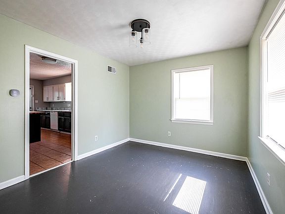 2nd image of 1673 Sterling Dr