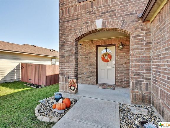 3rd image of 195 Karrie Dr