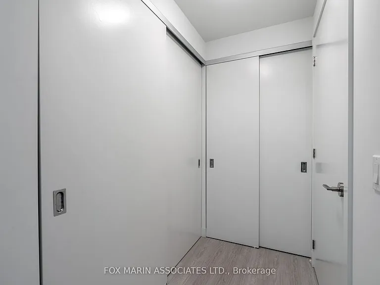 11 Yorkville Ave #802 — Photo 24