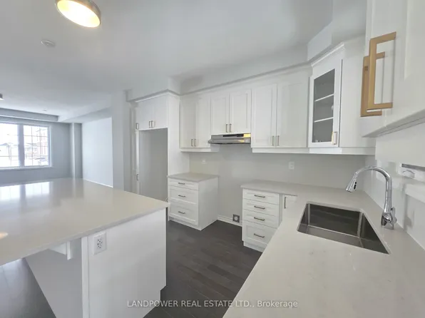 128 Avani Ave, Markham, ON L6C 3M4