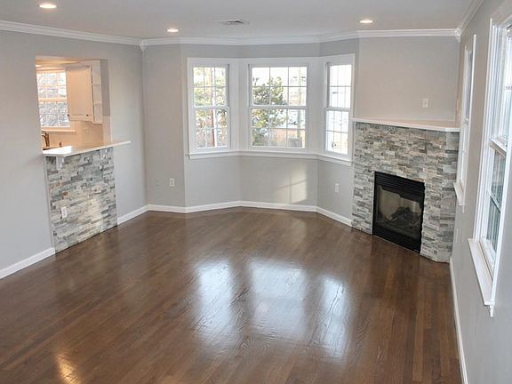3rd image of 53 Belmont St #53A