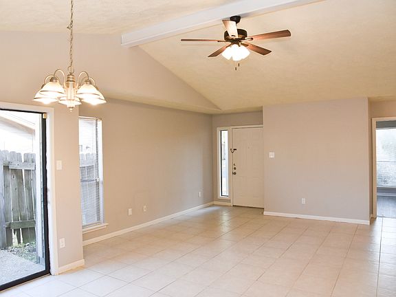 4th image of 2517 Cypress Dr #2519