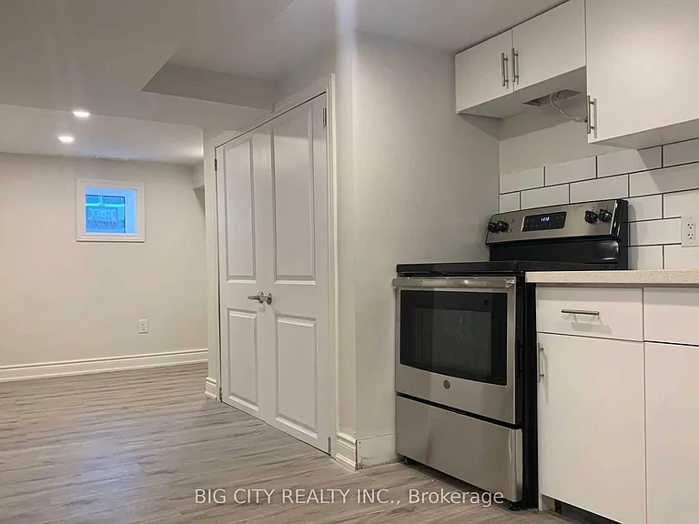 75 Eileen Ave #BASEMENT — Photo 2