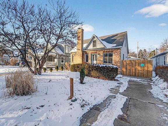 2nd image of 2838 Stevens Street