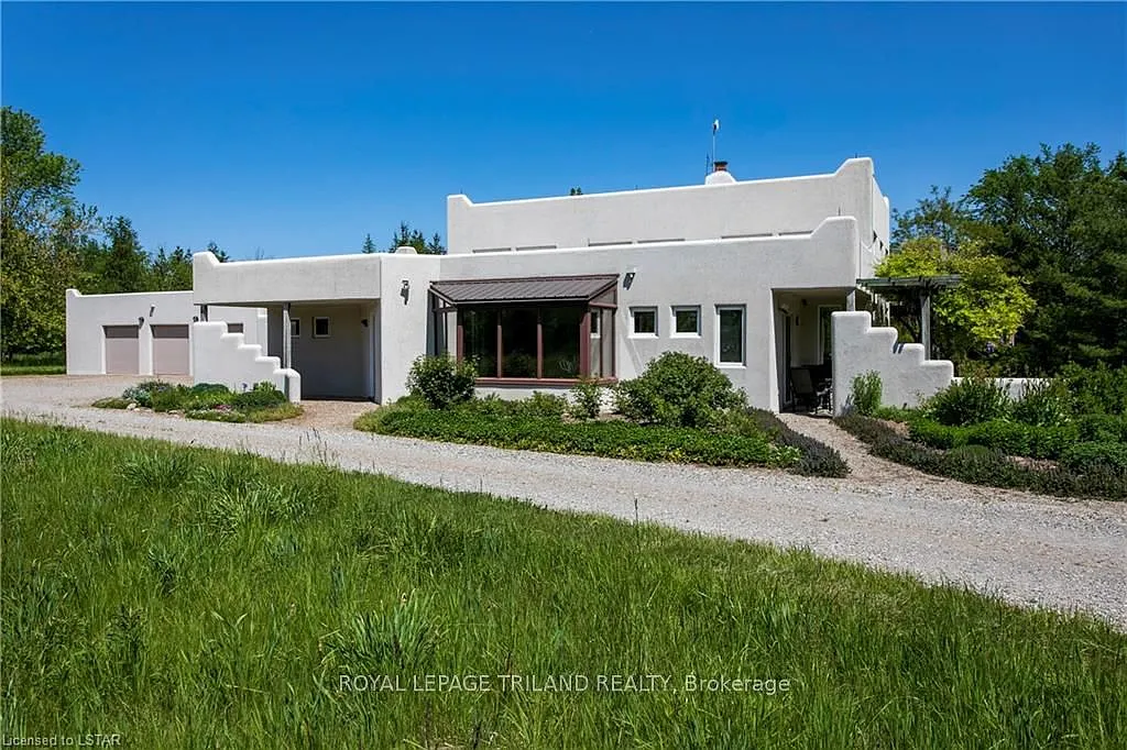 15668 Furnival Rd photo 1