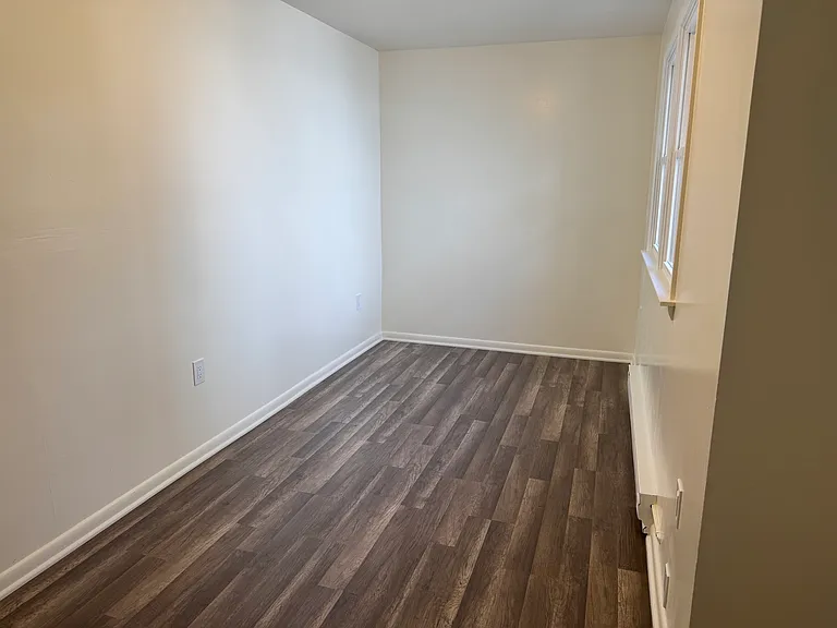 132-134 S 7th St #2 — Photo 10