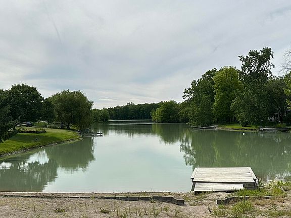3rd image of 4108 Timberlane Dr
