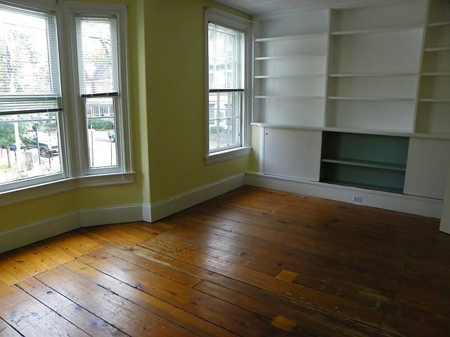 Building Photo 3