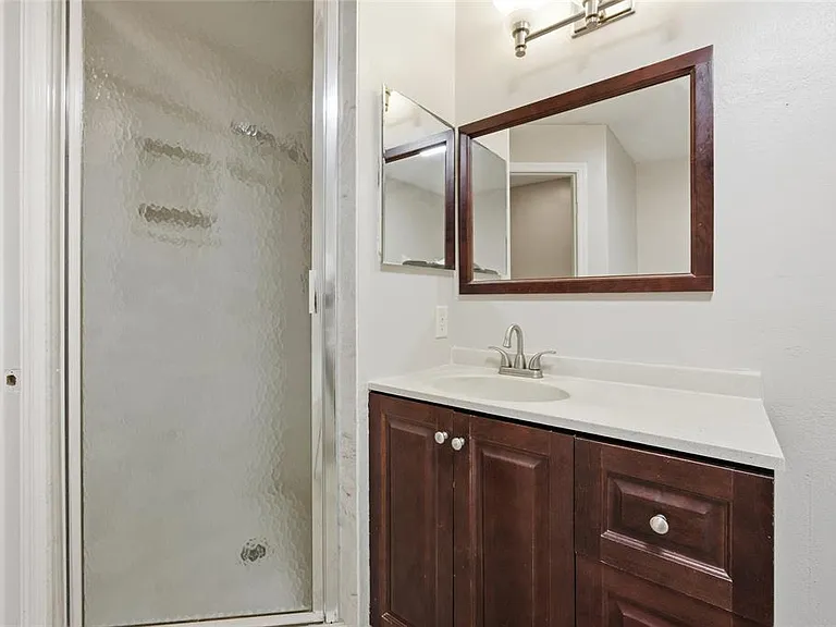 7050 NE State Road 121 — Photo 16