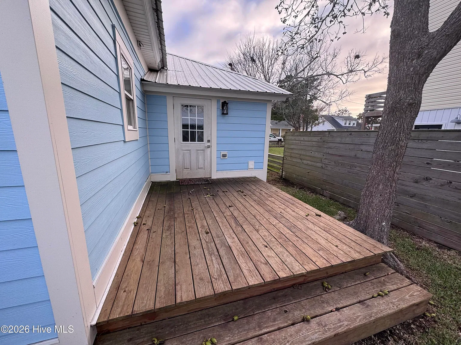 3 bed, 2.5 bath, $2,500 — Photo 2