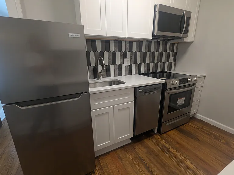 2720 W Sylvania Ave #4 — Photo 11