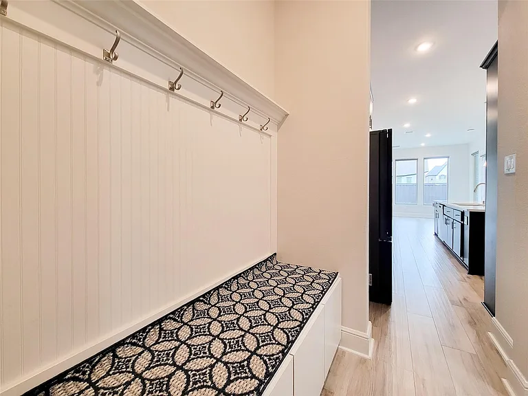 13806 Friarstone Pointe Dr — Photo 41