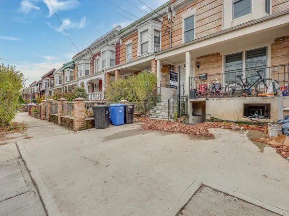 918 East 32nd Street image 20 of 24