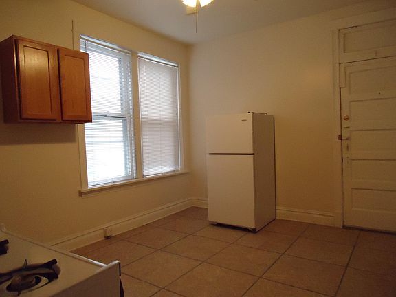 4th image of 2630 W Iowa St #1