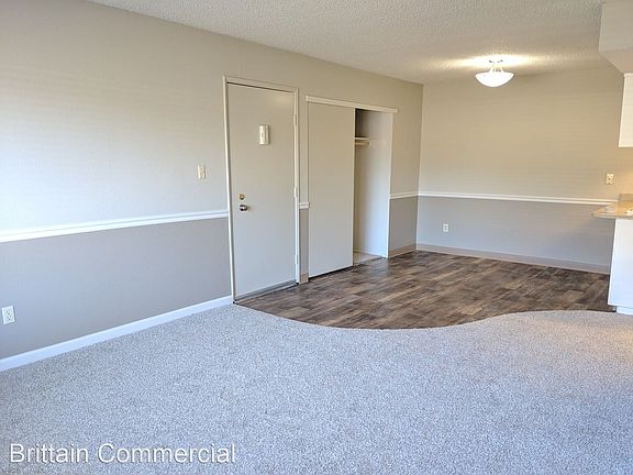 5th image of 4901 Stamas Ln #5