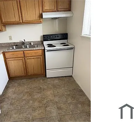 3605 Wellesley Dr NE #13 — Photo 3