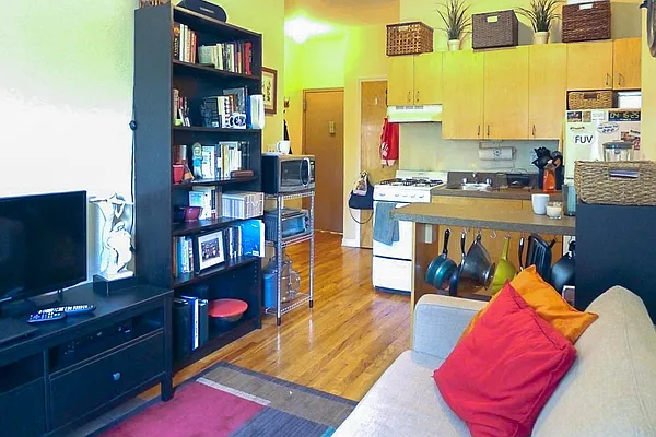 Rented by Corcoran | media 2