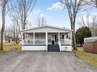 604 Sycamore Ln, Utica, NY 13502