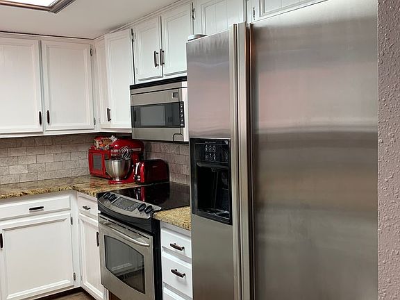 5th image of 2116 Circlewood Pl