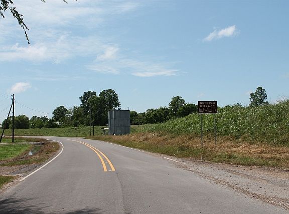 2nd image of 6848 Highway 452