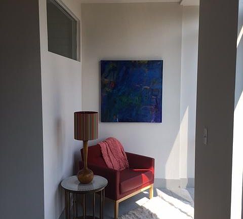 sitting area in master bedroom