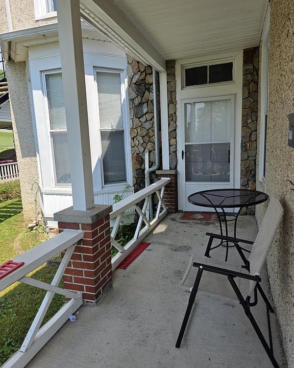 1st image of 2456 Forest Ave