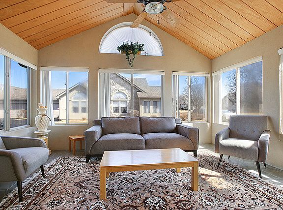 5th image of 18236 Murphy Cir #0