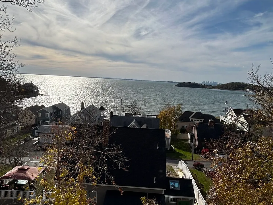 293 Nahant Rd #3