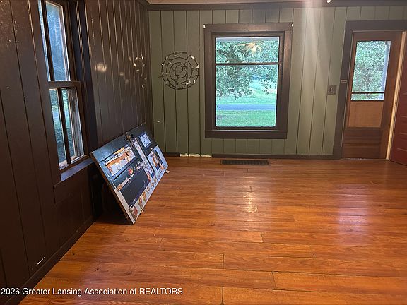 5th image of 5353 N Watson Rd