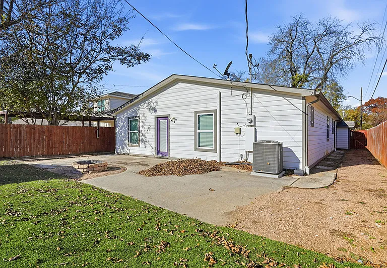 2933 S Hills Ave — Photo 32