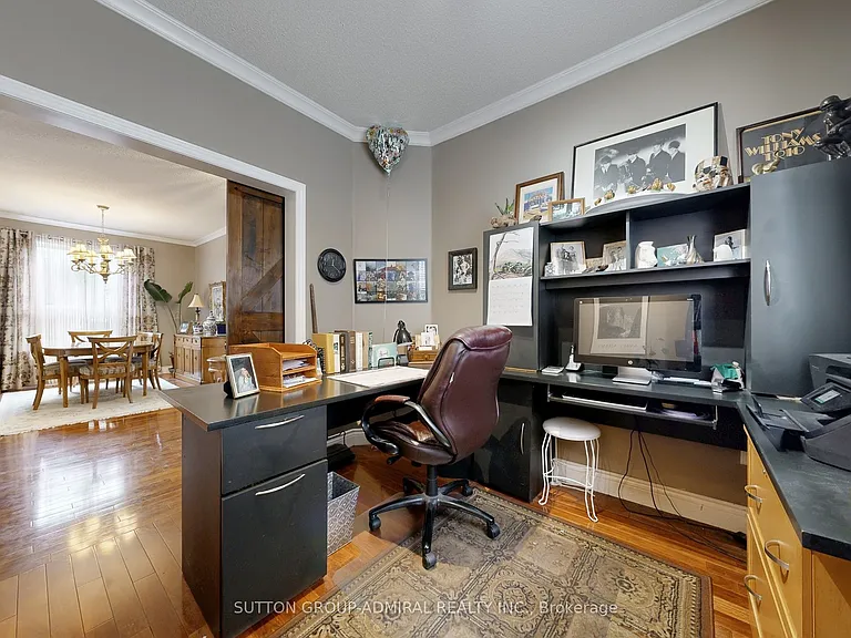 32 Stephanie Ln #UPPER — Photo 11