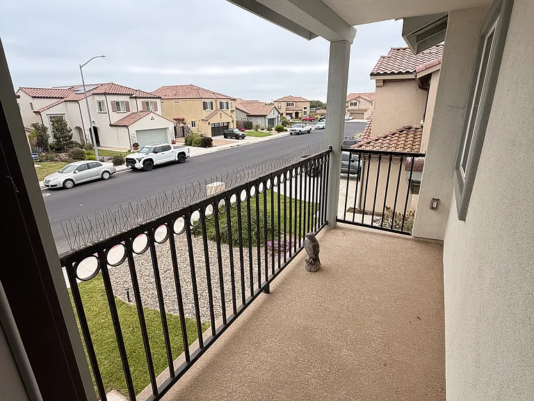 327 Las Flores Dr — Photo 18
