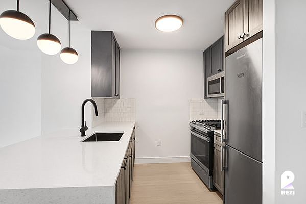 1st image of 3620 Steinway St APT 625