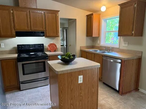 2307 County Road 154 Trailer 28, Glenwood Springs, CO 81601