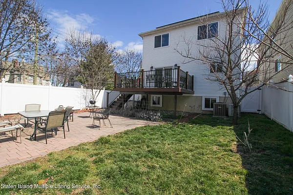 Sold by Remax Edge | media 55