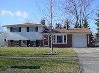 5935 Strathdon Way, Waterford, MI 48327