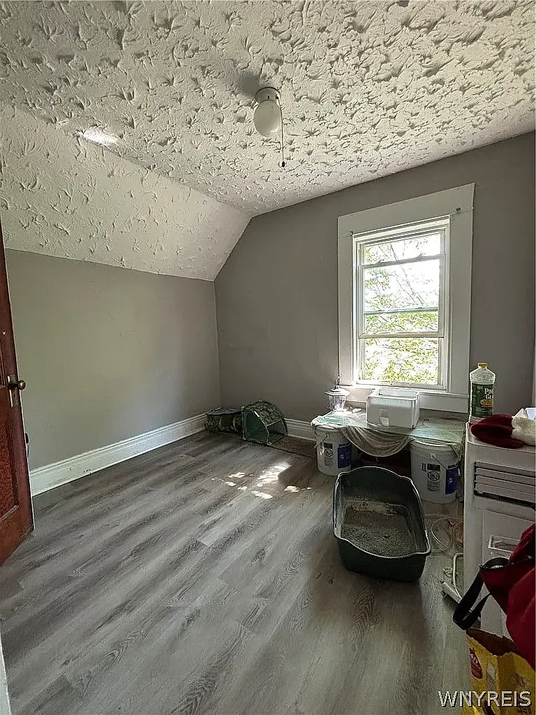 2 bed, 750 sqft, $1,100 — Photo 3