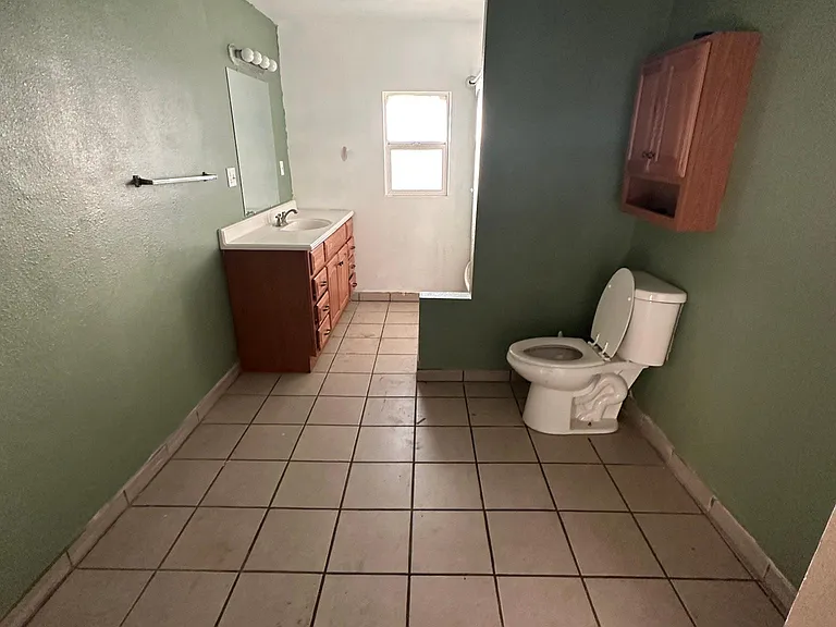 23523 3rd Ave — Photo 8