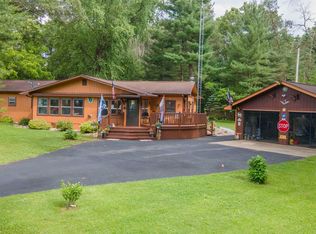 1879 Lakeview Dr, Friendship, WI 53934